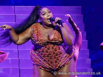 Pop star Lizzo surprises her mom a brand-new car for Christmas