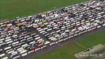 Tausende Lkw-Fahrer in Südengland gestrandet