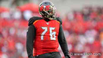 Bucs LT Smith back, RB Jones doubtful for Sat.