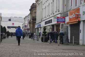 Town Centre shops extend opening hours to 12 hours per day