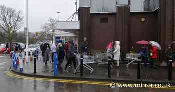 Panic buyers storm UK shops emptying supermarket shelves in food shortage fears - Mirror Online