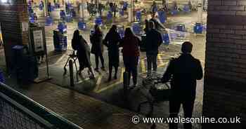 'Hundreds' queue outside M&S before 6am in rush for Christmas food - Wales Online