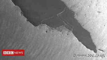 Giant iceberg A68a shatters into large fragments