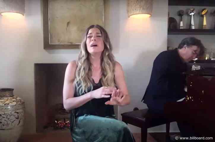 LeAnn Rimes Opens Up About Seeking Treatment For Anxiety, Depression: I Was ‘Going Down a Dark Path’