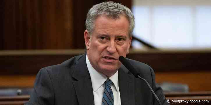 NYC authorities will go to the 'home or the hotel of every single traveler' from the UK in mandatory quarantine order, mayor says
