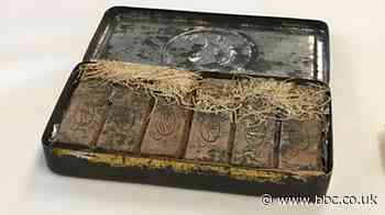 Banjo Paterson: 120-year-old chocolate found in Australian poet's belongings