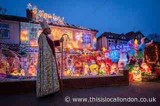 Welling Christmas decorations raise thousands for charity