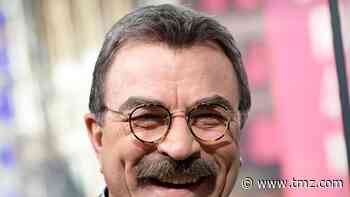 Tom Selleck Drops $2,020 Tip at Restaurant for 2020 Tip Challenge