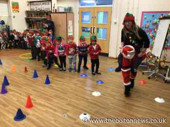 Queensbridge Primary School stage Elf Run in aid of Bolton Hospice - The Bolton News