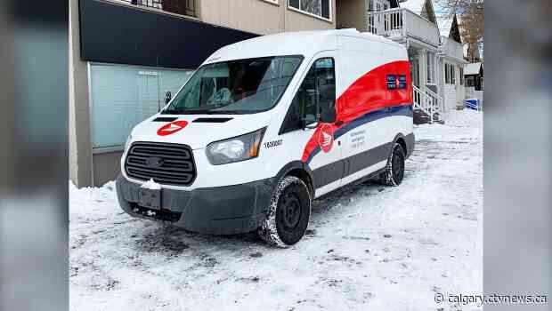 Canada postal woes: shoppers complain of delays in an historic year
