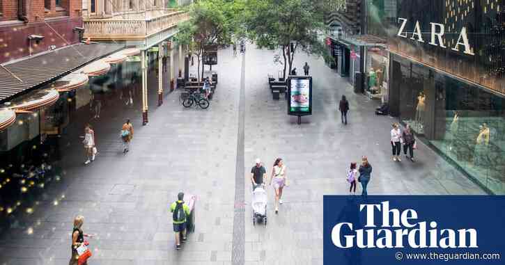 NSW premier calls on shoppers to avoid Sydney's Boxing Day sales as Covid cluster grows to 108