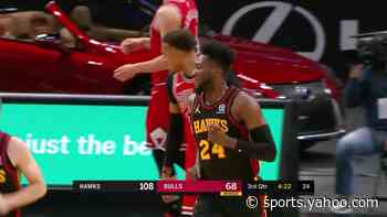 Bruno Fernando with a dunk vs the Chicago Bulls - Yahoo Sports