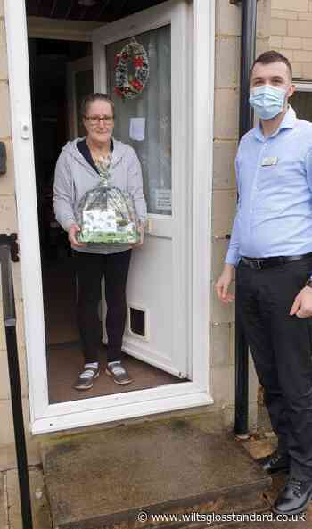 Care home staff create festive food hampers for isolated Cirencester residents - Wilts and Gloucestershire Standard