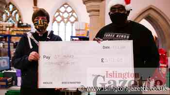 Arsenal and Spurs fans' 13-mile walk for Islington food bank - Islington Gazette