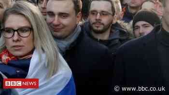 Alexei Navalny ally Lyubov Sobol 'held after raid'