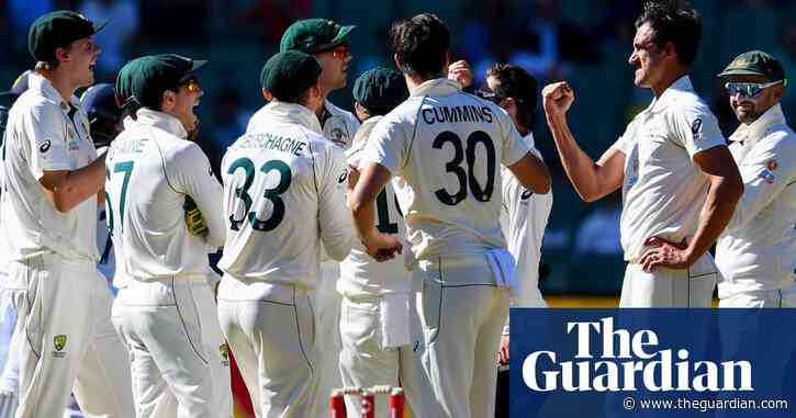 Australia's Mitchell Starc lands late blow but India on top in Boxing Day Test
