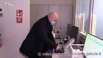 Modena, il presidente Bonaccini in visita al reparto Hub di terapia intensiva - Gazzetta di Modena