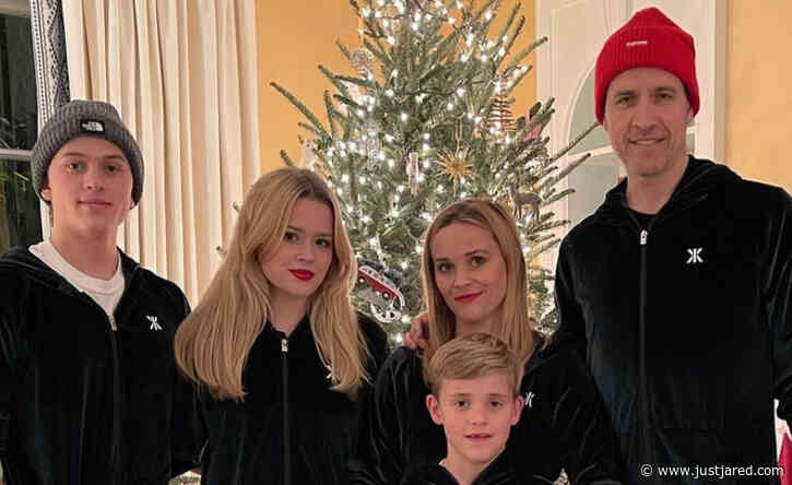 Reese Witherspoon Shares Her Family's Christmas Photo, Which Took an Hour to Accomplish!