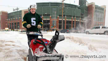 Weather for Titans-Packers Sunday night game could get crazy with snow already falling at Lambeau Field