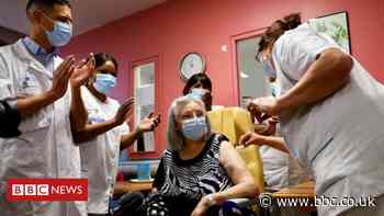 Covid: EU starts mass vaccination in 'touching moment of unity'