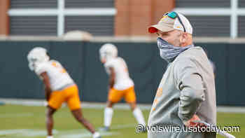 South Carolina hires Tennessee assistant to coaching staff - Vols Wire