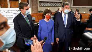 Bipartisan lawmakers urge Trump to either sign or immediately veto coronavirus relief bill