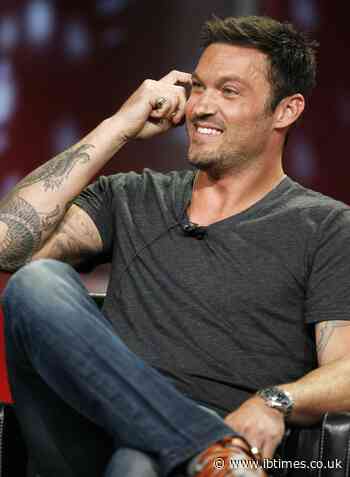 Brian Austin Green, Sharna Burgess fuel dating rumours with Christmas vacation