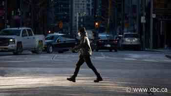 Approach new COVID-19 variant with 'skepticism,' Toronto doctor urges Ontarians