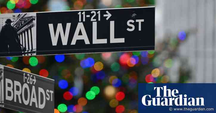 Dow hits record high after Trump belatedly signs Covid relief bill