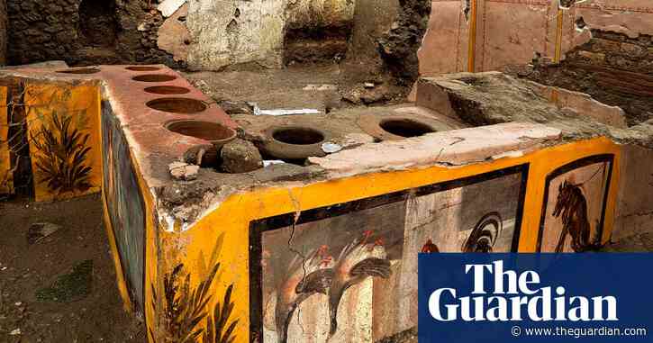 Snack bar in Pompeii offers insights into ancient eating habits – video report