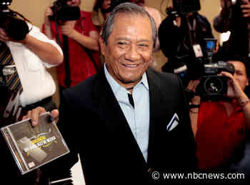 Armando Manzanero, famed Mexican balladeer, dies at 85 after battling Covid-19