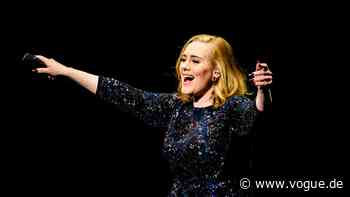 Adele trägt das eine Kleid, das zu jedem Anlass passt – die perfekte Investition - Vogue