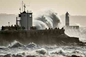 In Pictures: Surf, swimmers and sunsets – the year's best sea shots - Dudley News