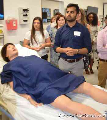 Medical students in Moultrie celebrate first step in medical careers - The Albany Herald