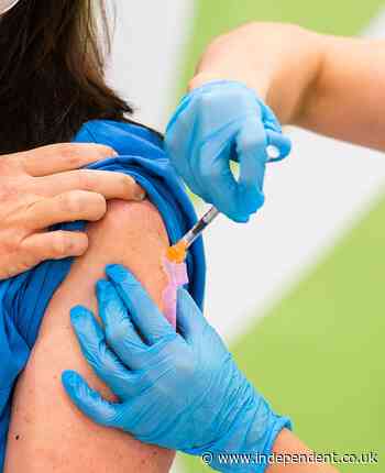 California nurse contracts Covid a week after receiving vaccine, but doctors say no cause for alarm