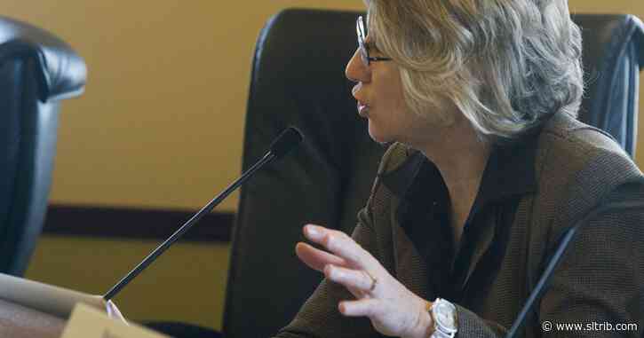Utah lawmaker wants to require new smartphones or tablets to filter out porn