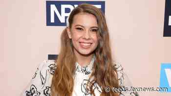 Bindi Irwin discusses difficult 2020 for family's zoo due to pandemic and wildfires