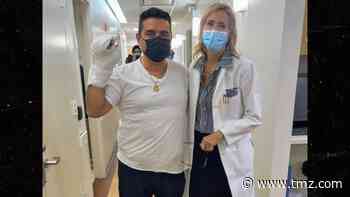 'Cake Boss' Buddy Valastro Bakes Cake in Shape of Hospital to Thank Doctors