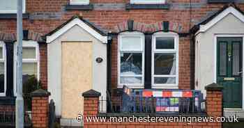 Fire rips through house in Bolton - police discover huge cannabis farm inside as flames put out - Manchester Evening News