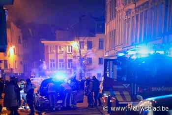 Relatief rustige nacht in Antwerpen: feestjes stilgelegd en twee auto’s in brand gestoken