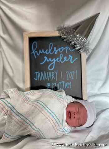 One of 2021's first babies arrives in Houston right after midnight - Houston Chronicle