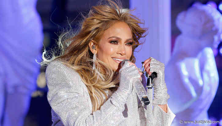 Here's Why Jennifer Lopez Teared Up During Her New Year's Eve 2021 Performance in Times Square