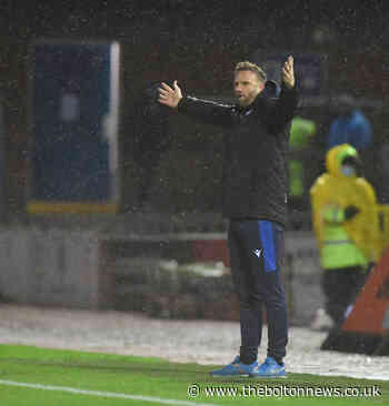 Bolton Wanderers boss Ian Evatt fires warning to free agents in transfer window - The Bolton News