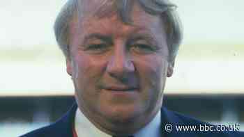 Tommy Docherty: Former Man Utd and Scotland boss dies