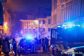 Relatief rustige nacht in Antwerpen: feestjes stilgelegd en twee auto's in brand gestoken - Gazet van Antwerpen