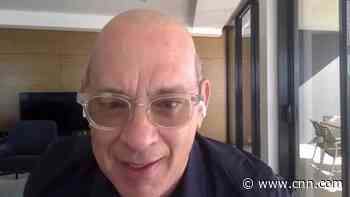 Tom Hanks blindsides talk show audience with shaved head