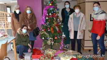 Le club Soroptimist d'Arras a offert des boîtes de Noël au Coin familial - La Voix du Nord