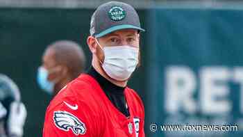 Eagles' Carson Wentz trade request expected in offseason: report