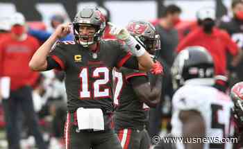 Brady Throws for 4 TDs, Bucs Pull Away From Falcons 44-27