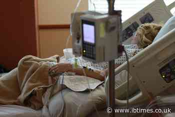 Mom in COVID-19 coma wakes up a day before family set to pull the plug